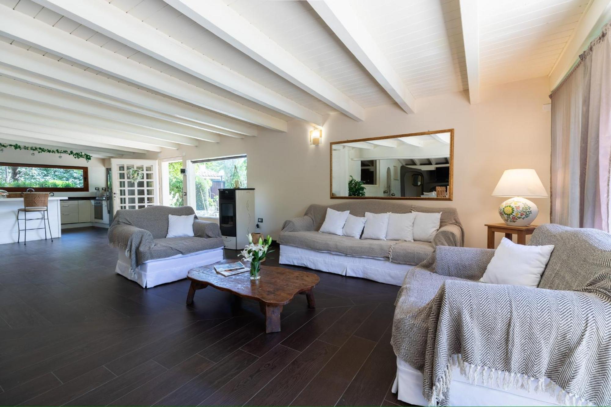 Villa Niloan Olbia Exteriör bild